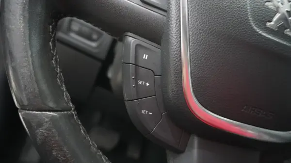 Peugeot 508 2.0 HDi Hybrid4 2-Tronic 22