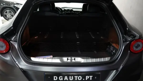 Ferrari FF V.12 6.3 29