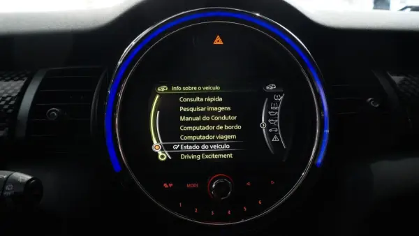 MINI 3 Portas Cooper SD Auto 20