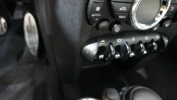 MINI 3 Portas Cooper S 24