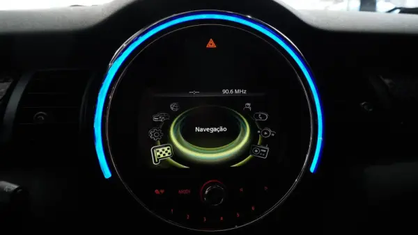 MINI 3 Portas Cooper SD Auto 18