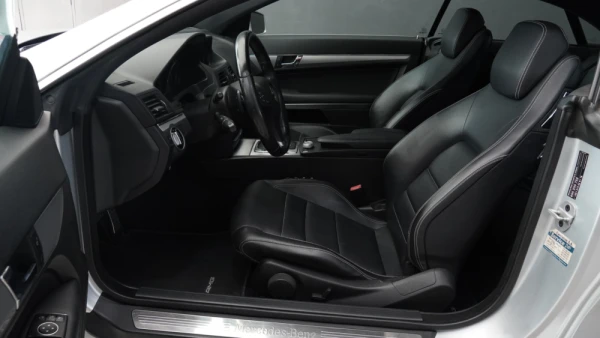 Mercedes-Benz E 250 CDI AMG 26