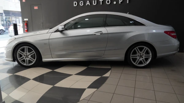 Mercedes-Benz E 250 CDI AMG 15