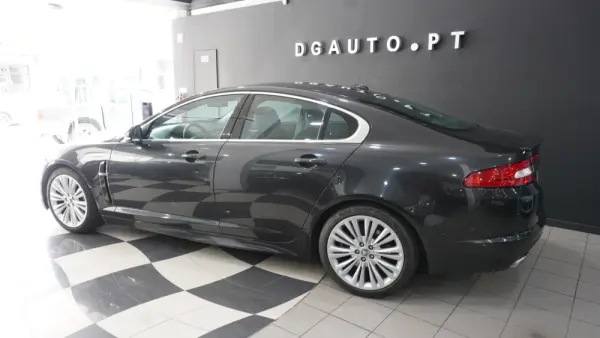 Jaguar XF 3.0 D V6 S Portfolio 6