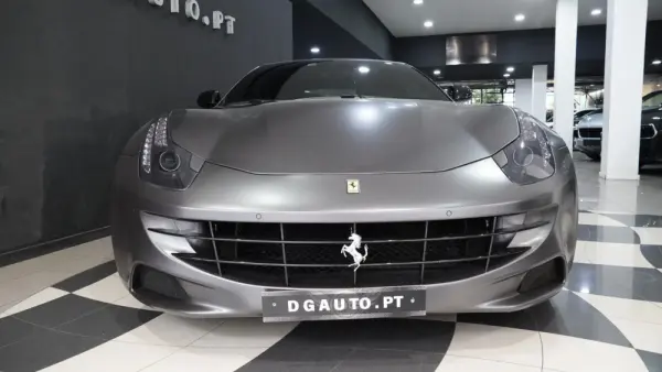 Ferrari FF V.12 6.3 11
