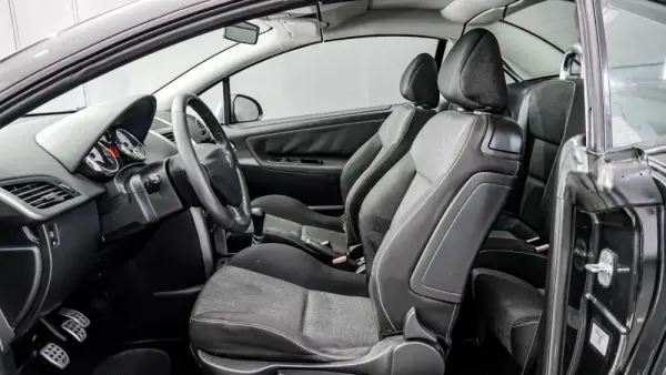 Peugeot 207 CC 1.6 VTi Active 12