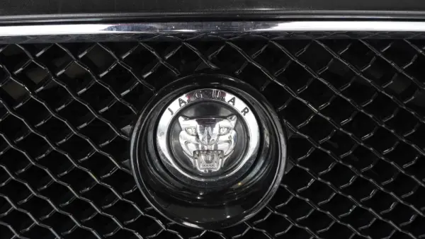 Jaguar XF 3.0 D V6 S Portfolio 3