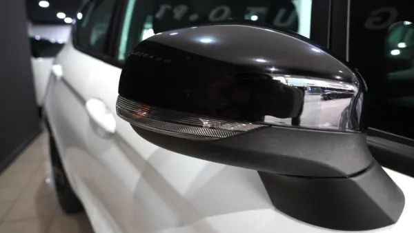 Ford Fiesta 1.1 Ti-VCT Business 6