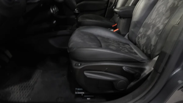 Fiat 500X 1.3 MTJ CITYCROSS 95CV 31