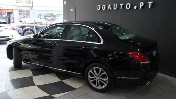 Mercedes-Benz C 200 BlueTEC Avantgarde 8