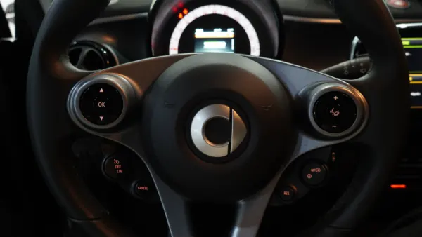 Smart ForTwo Coupé EQ Passion 9