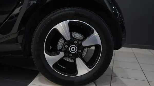 Smart ForTwo Coupé EQ Passion 27