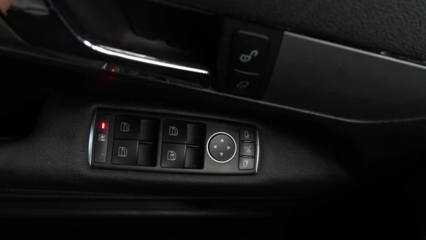 Mercedes-Benz E 250 CDI AMG 31