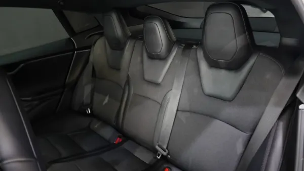 Tesla Model S 75D 27