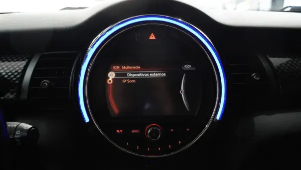 MINI 3 Portas Cooper SD Auto 24