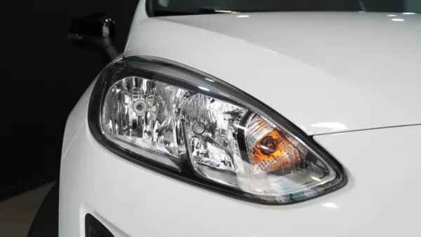 Ford Fiesta 1.1 Ti-VCT Business 5