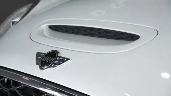 MINI 3 Portas Cooper SD Auto 10