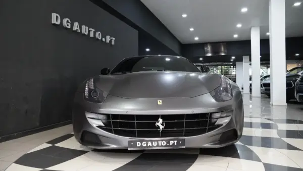 Ferrari FF V.12 6.3 9