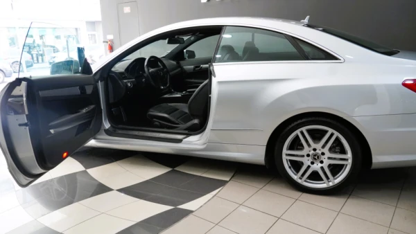 Mercedes-Benz E 250 CDI AMG 24