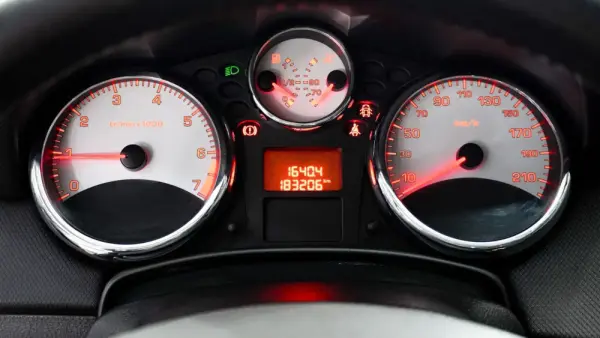 Peugeot 207 CC 1.6 VTi Active 15