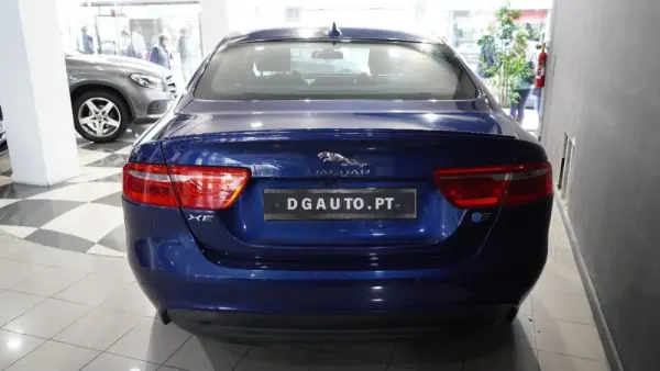 Jaguar XE 2.0 D R-Sport Aut. 7