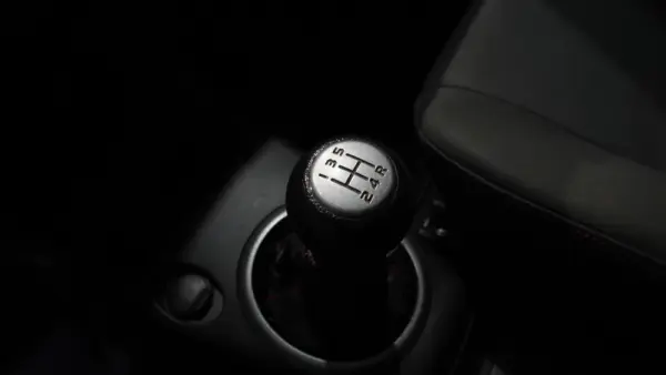 Suzuki Swift 1.6 Sport 18