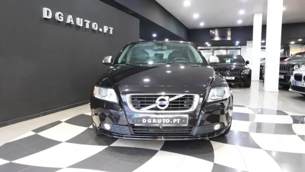 Volvo S40 1.6D R DESIGN 3
