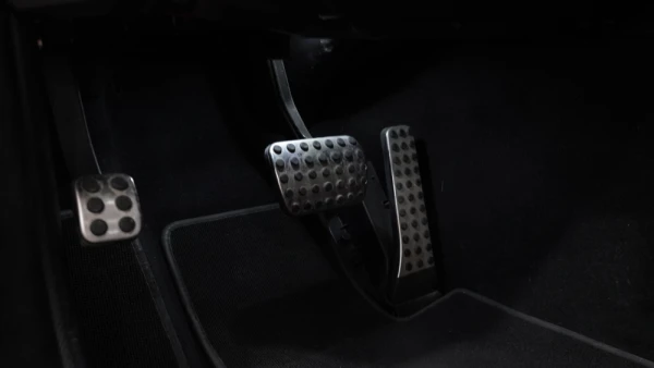 Mercedes-Benz E 250 CDI AMG 63