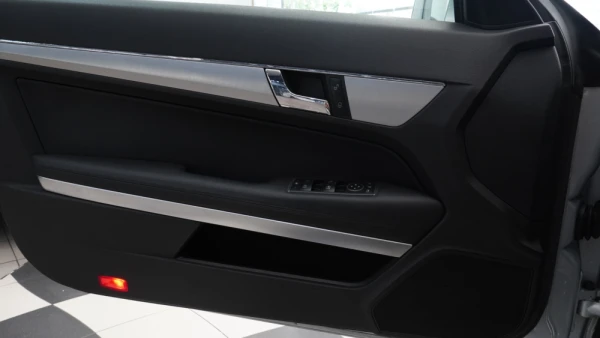 Mercedes-Benz E 250 CDI AMG 29