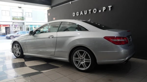 Mercedes-Benz E 250 CDI AMG 17