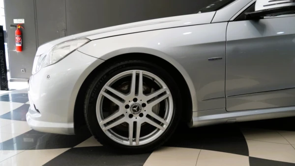 Mercedes-Benz E 250 CDI AMG 12