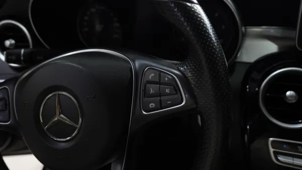 Mercedes-Benz C 200 BlueTEC Avantgarde 41