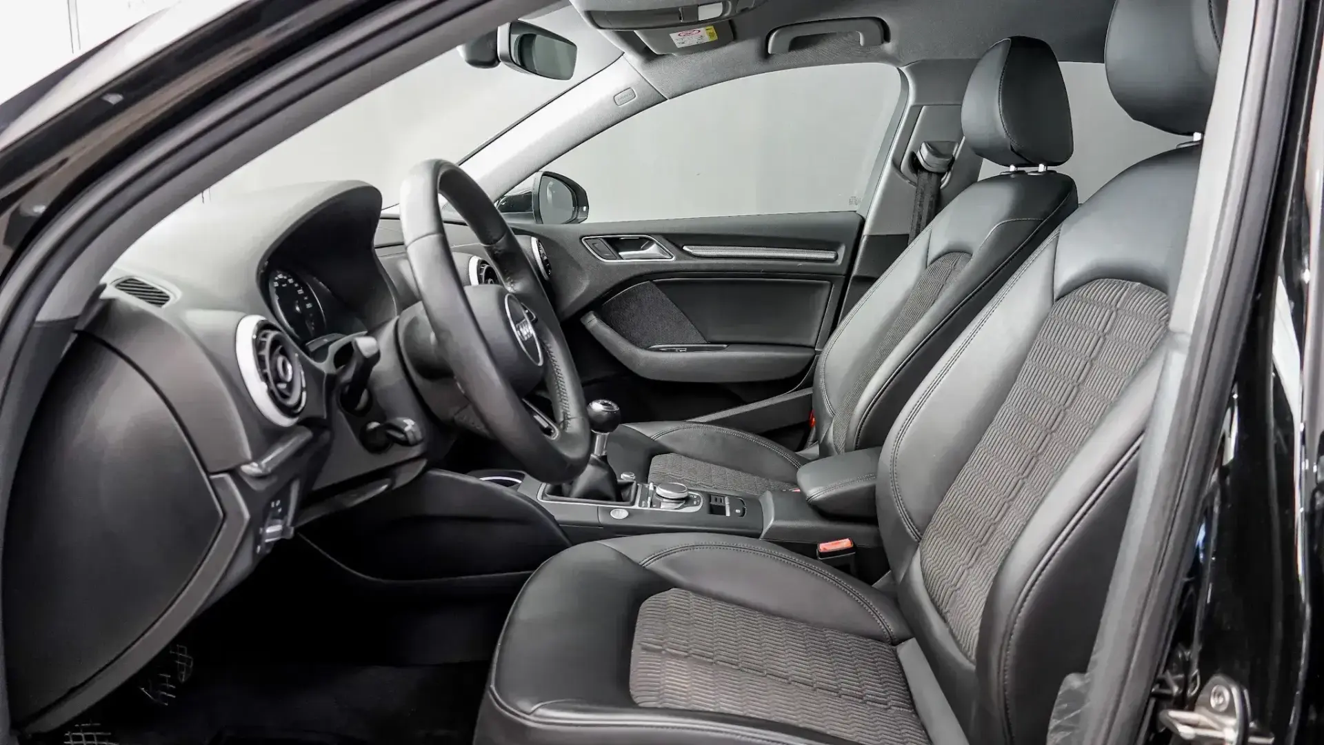 Audi A3 Limousine TDI LIMOUSINE S-LINE 12