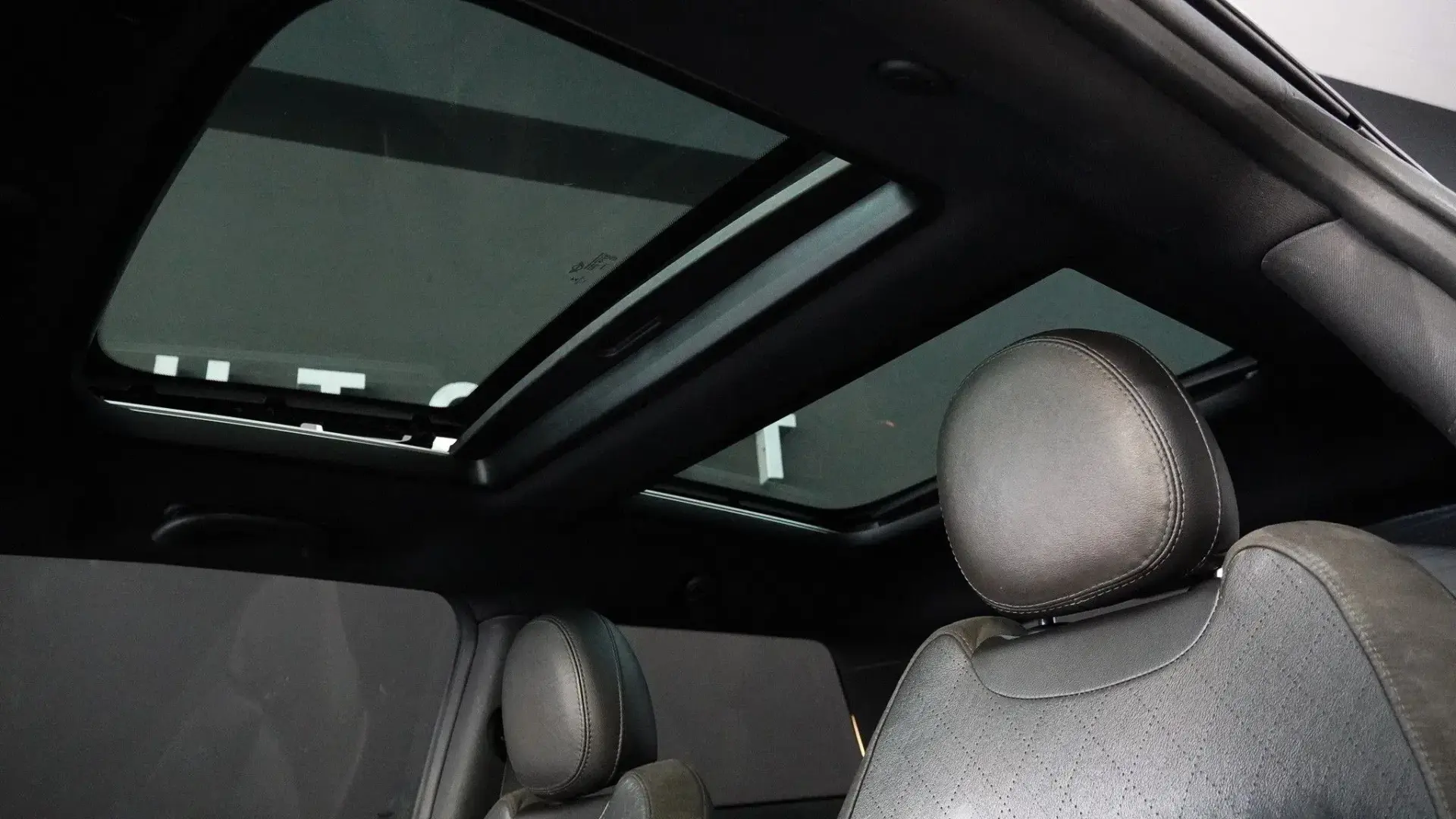 MINI 3 Portas Cooper SD Auto 33