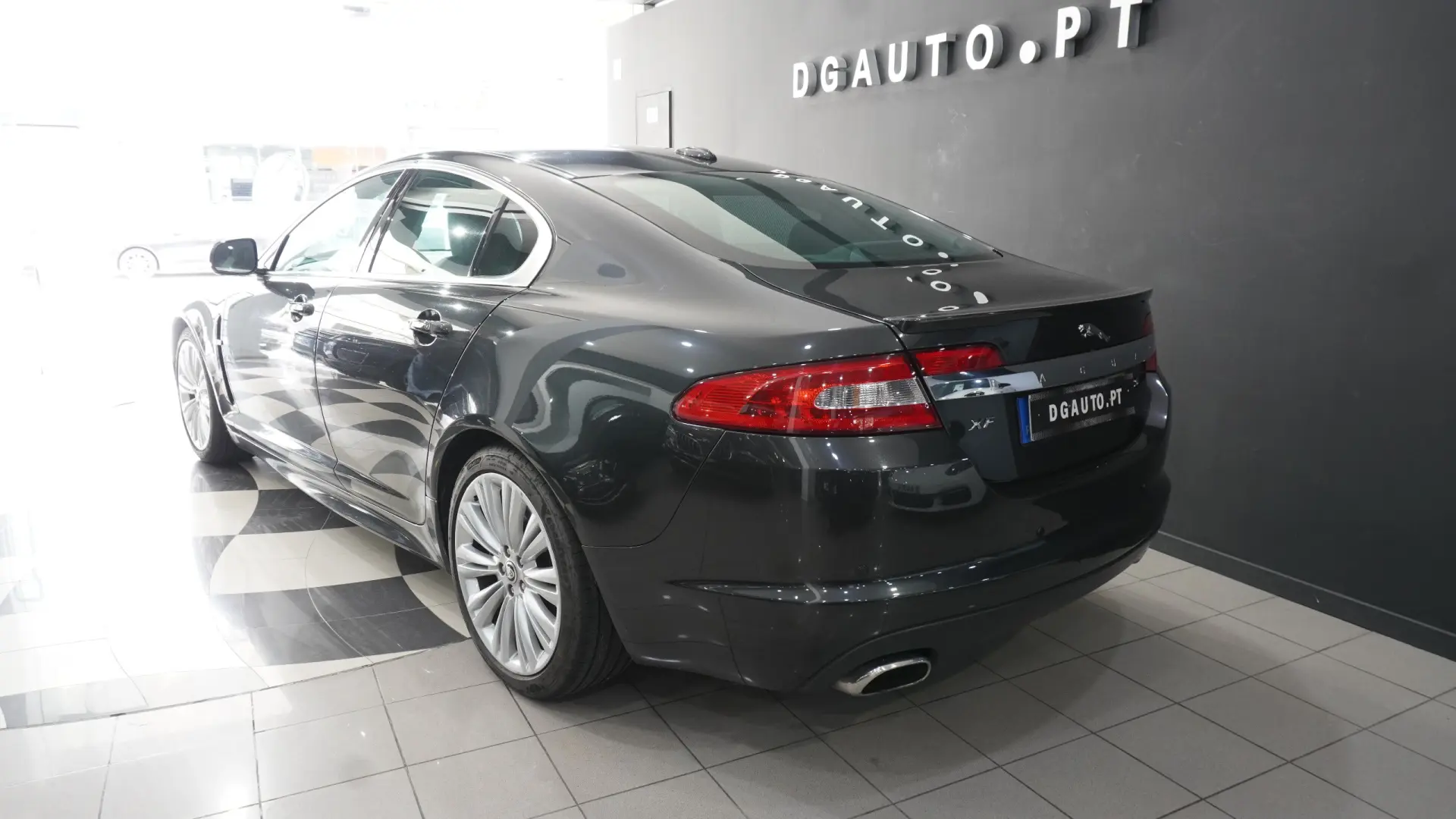 Jaguar XF 3.0 D V6 S Portfolio 7