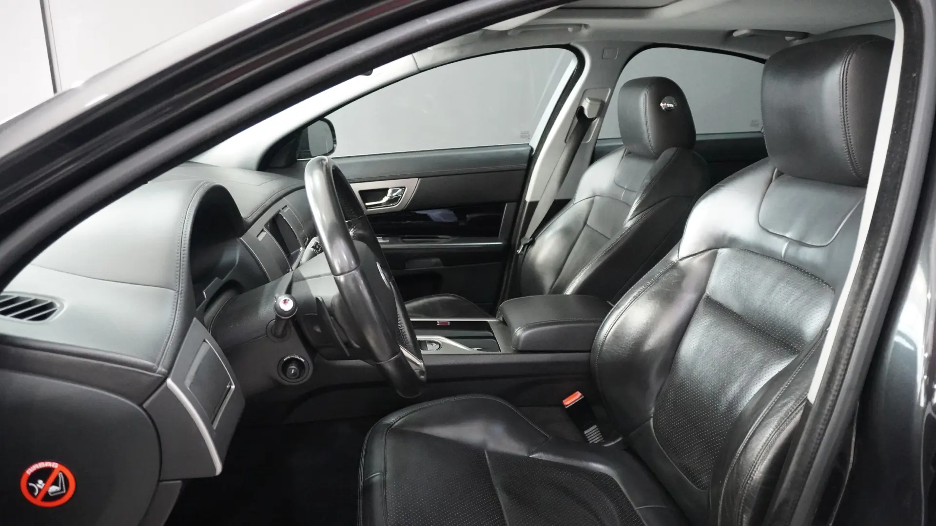 Jaguar XF 3.0 D V6 S Portfolio 22