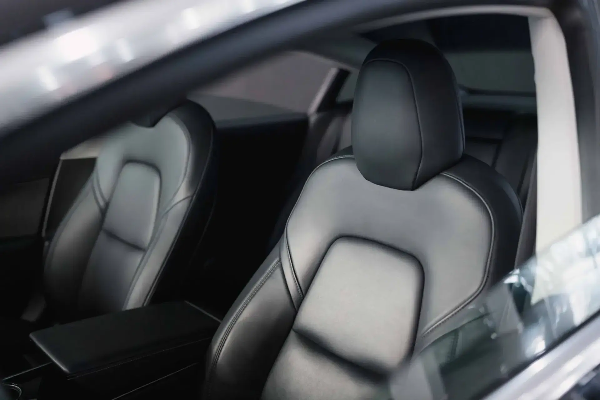 Tesla Model 3 Performance Dual Motor AWD 12