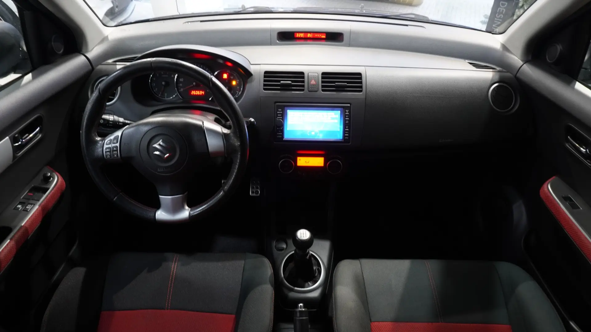 Suzuki Swift 1.6 Sport 14