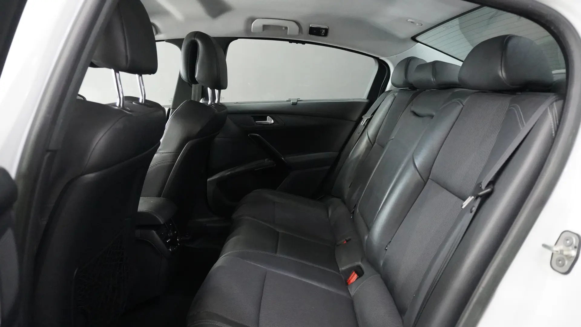 Peugeot 508 2.0 HDi Hybrid4 2-Tronic 11