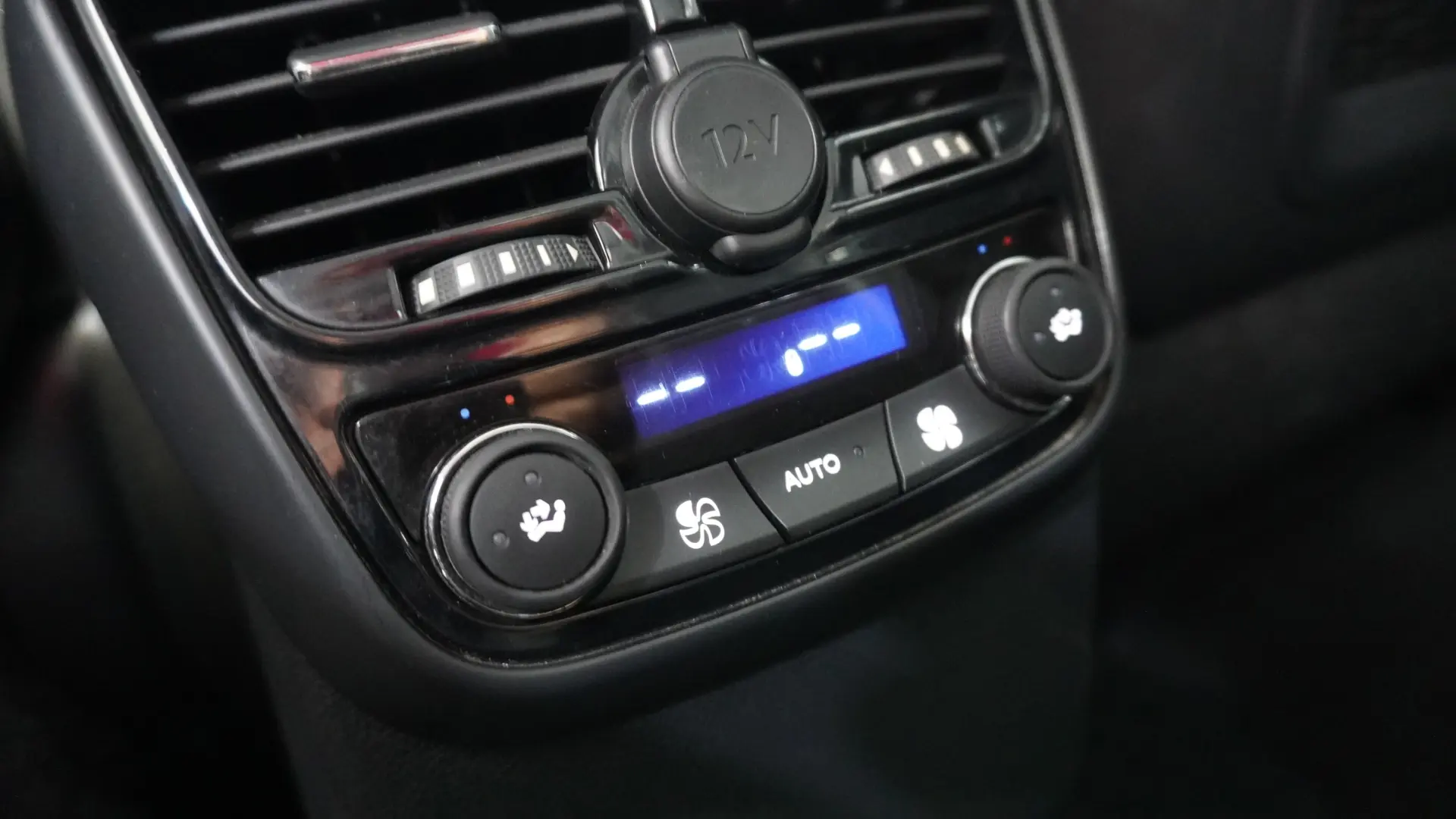 Peugeot 508 2.0 HDi Hybrid4 2-Tronic 12