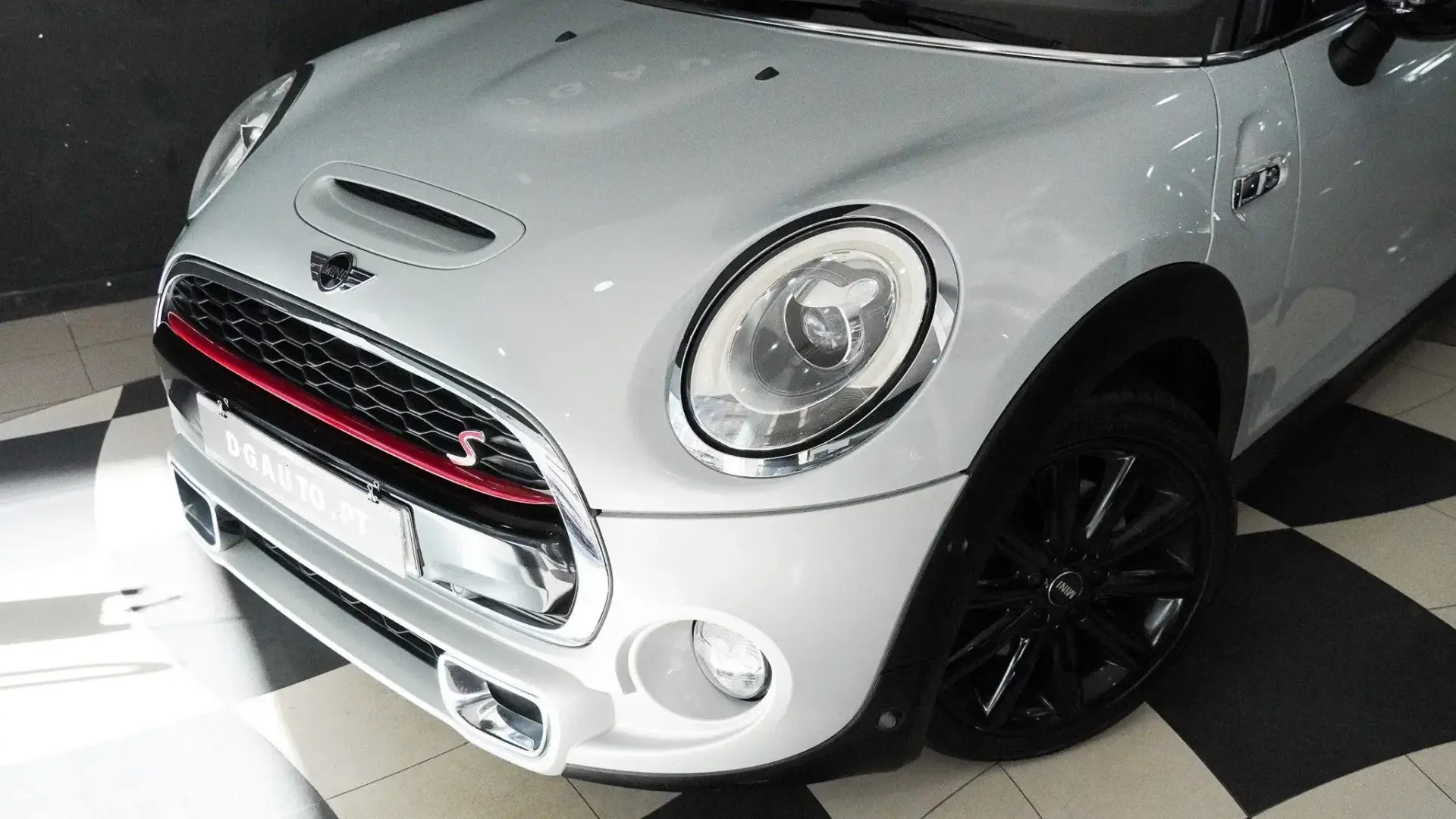 MINI 3 Portas Cooper SD Auto 3