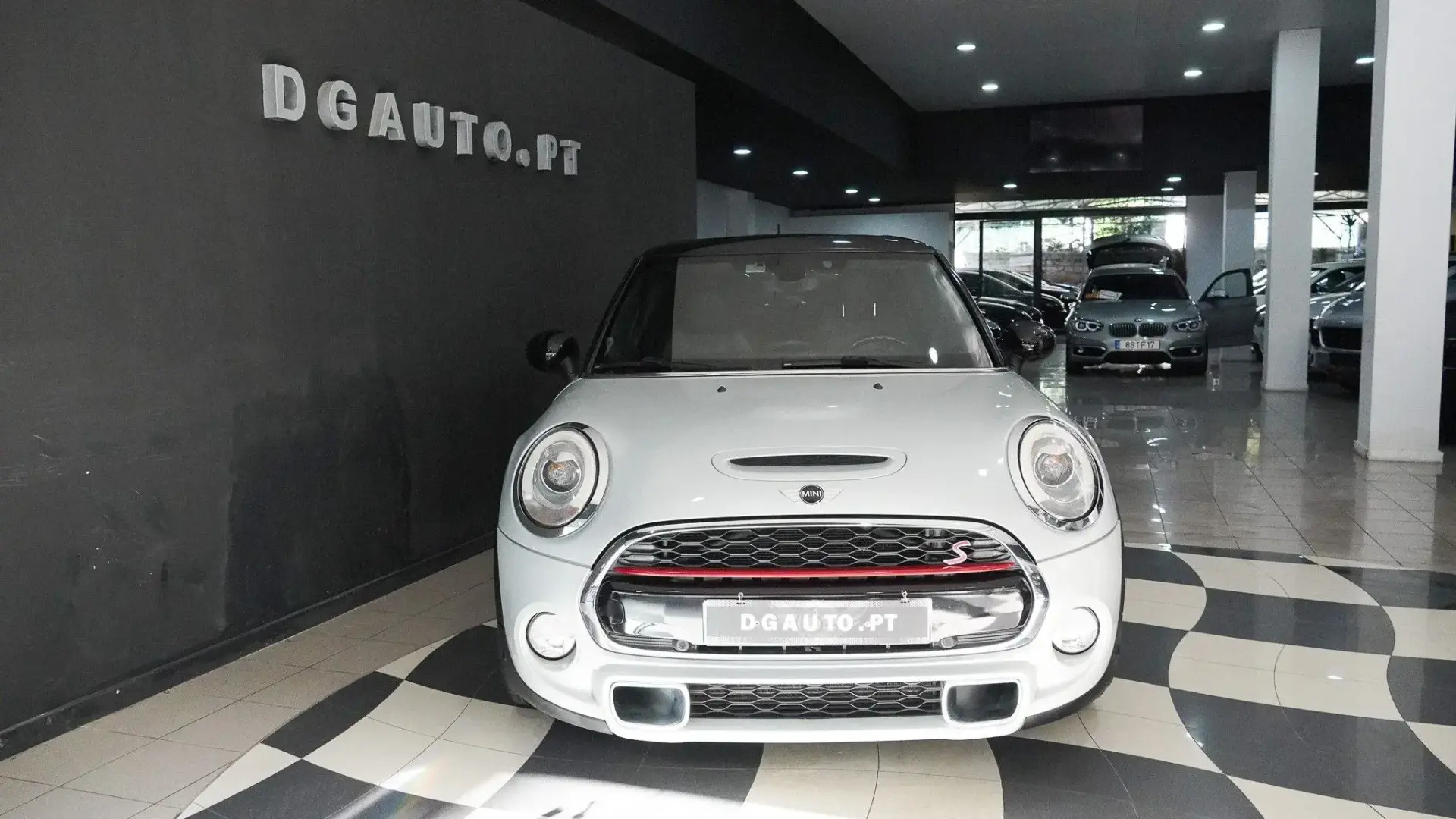 MINI 3 Portas Cooper SD Auto 4