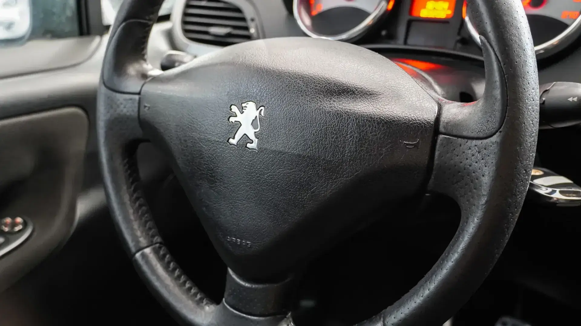 Peugeot 207 CC 1.6 VTi Active 19