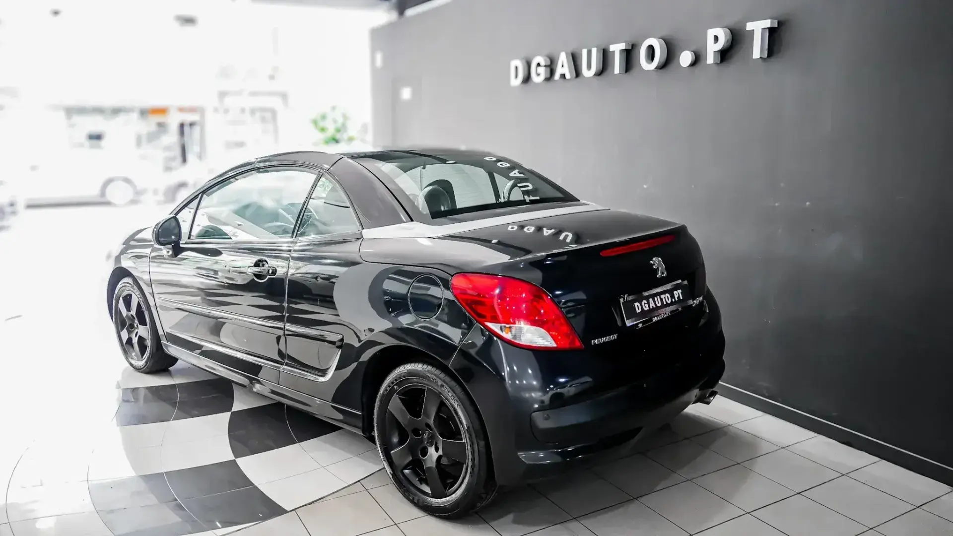 Peugeot 207 CC 1.6 VTi Active 10