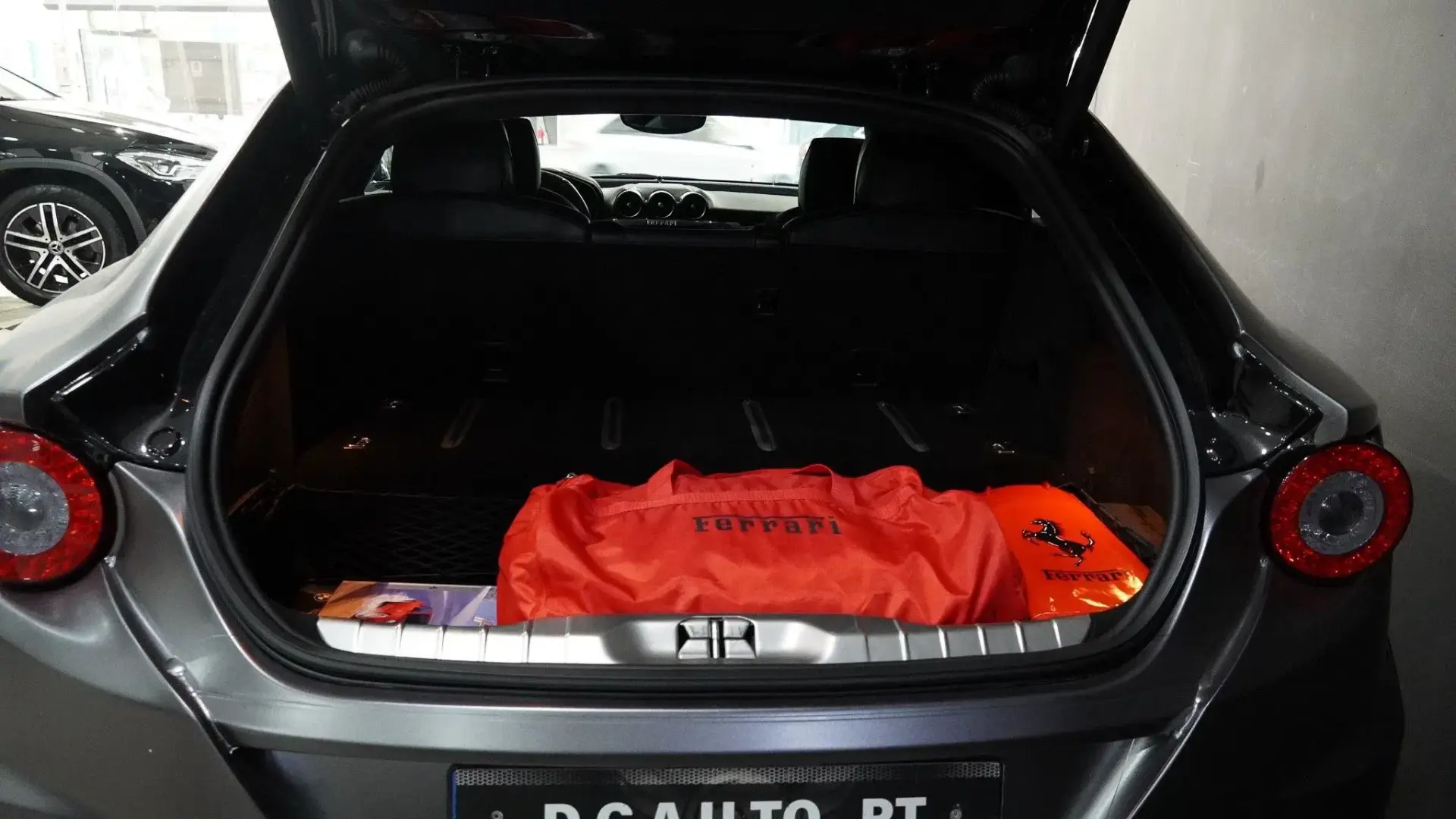 Ferrari FF V.12 6.3 27