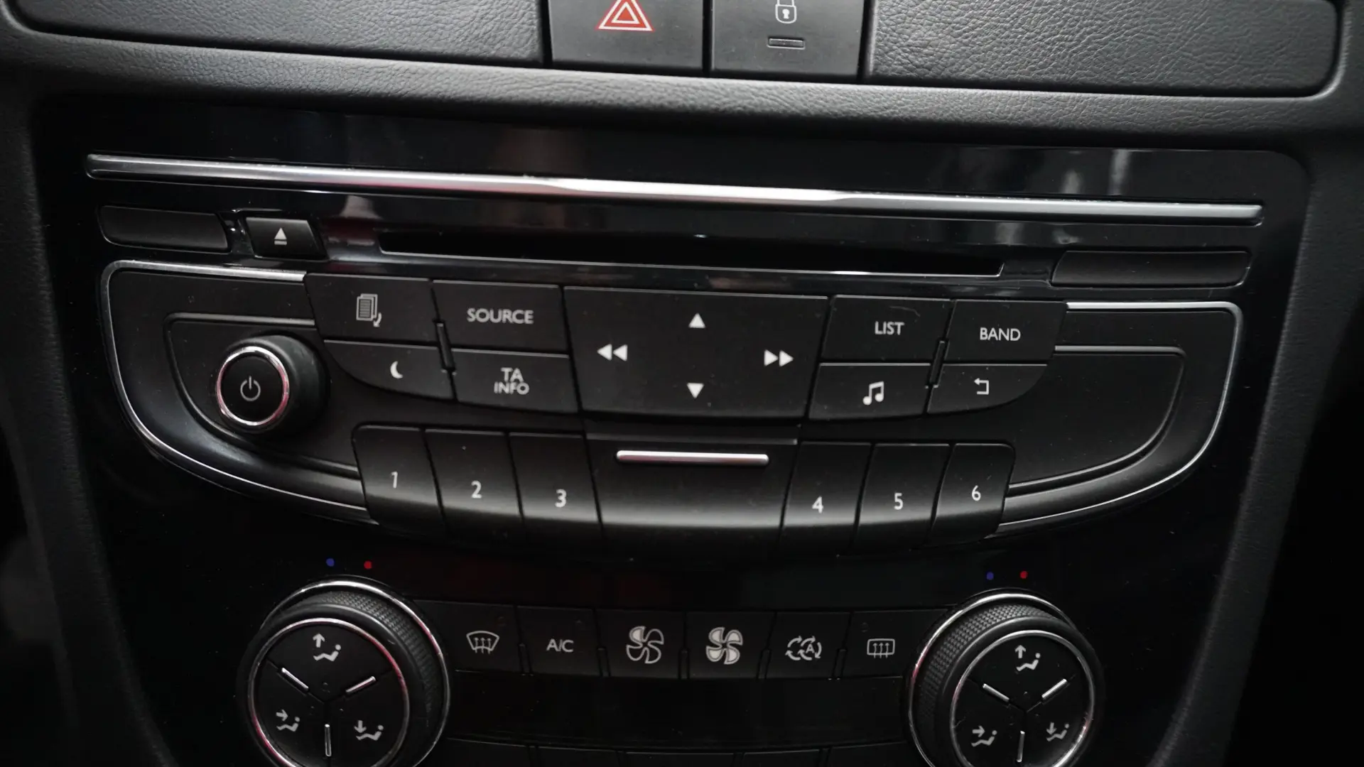 Peugeot 508 2.0 HDi Hybrid4 2-Tronic 28