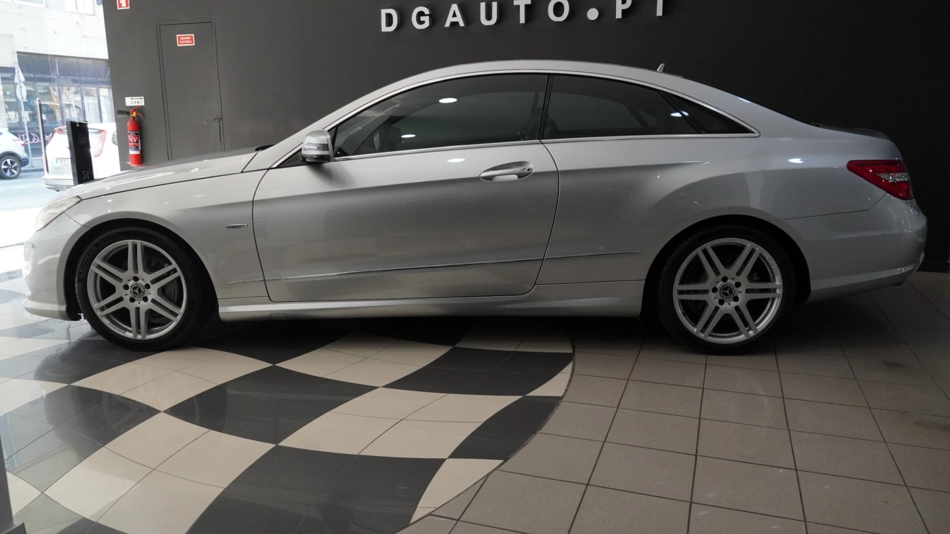 Mercedes-Benz E 250 CDI AMG 15