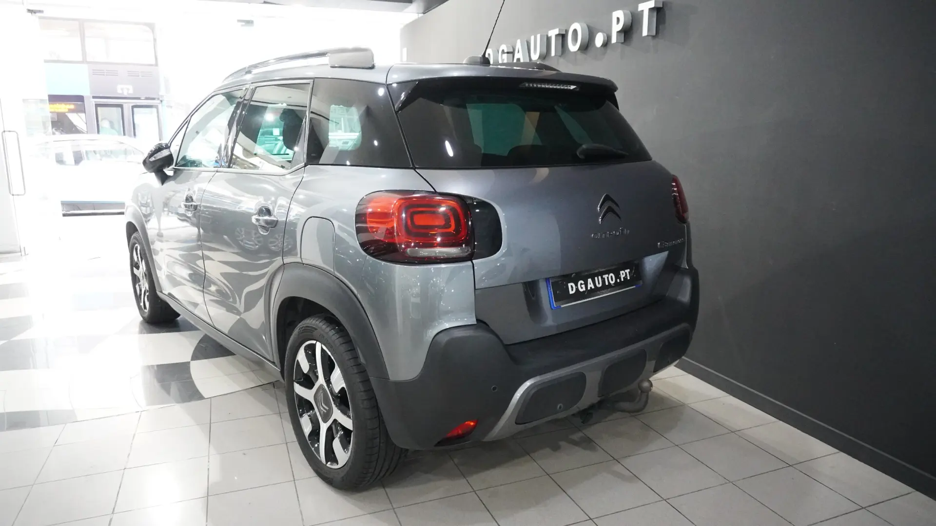 Citroën C3 Aircross 1.2 PureTech Shine 8