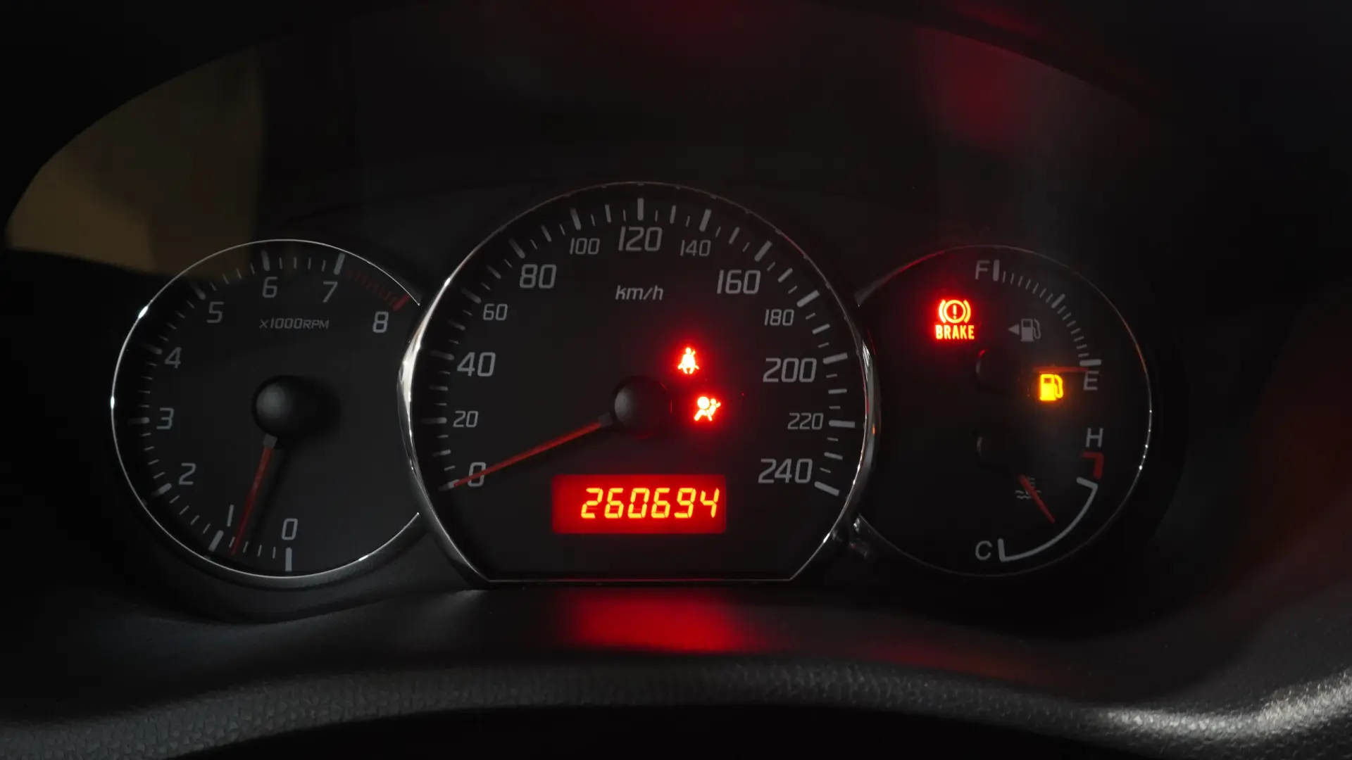 Suzuki Swift 1.6 Sport 13