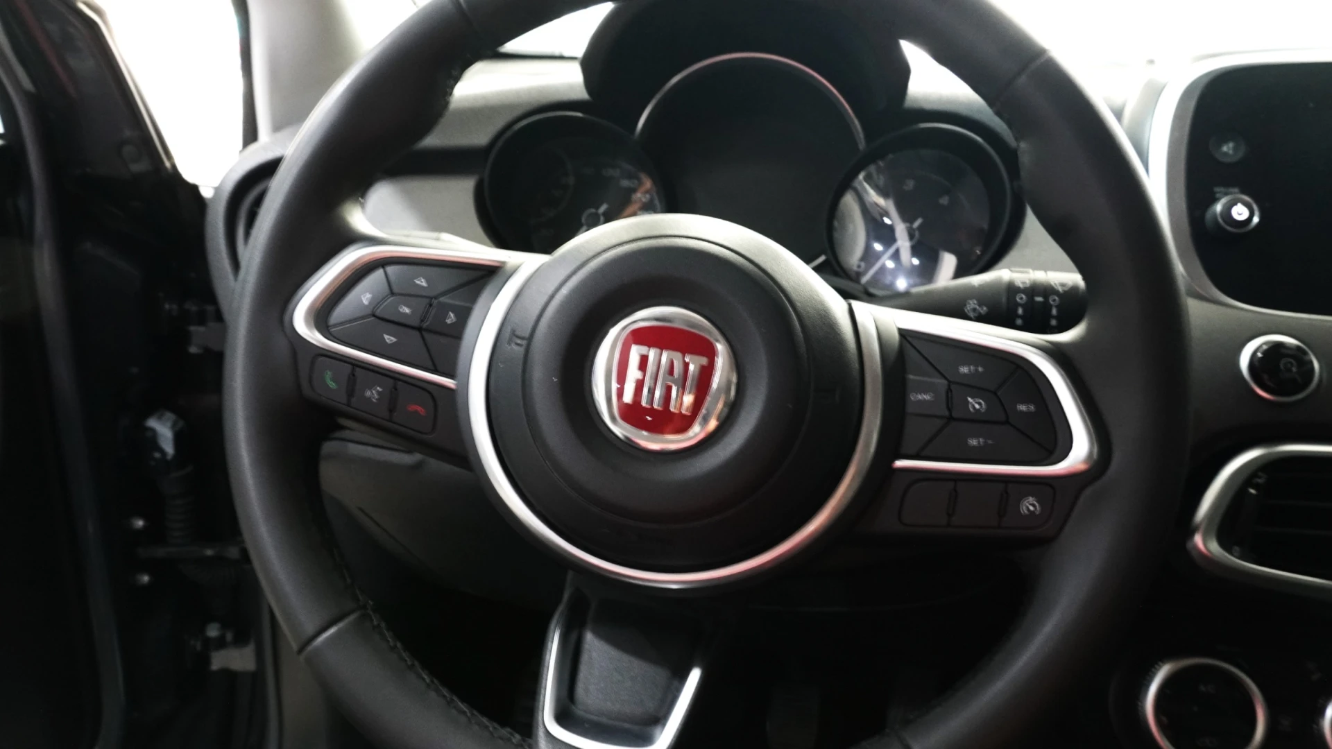 Fiat 500X 1.3 MTJ CITYCROSS 95CV 27